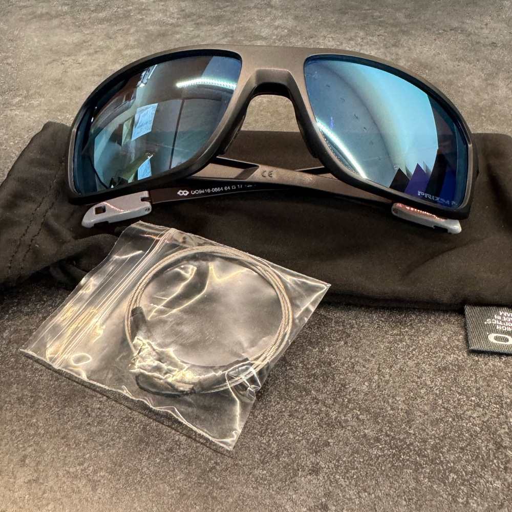 Oakley Authentic Split Shot - image 2